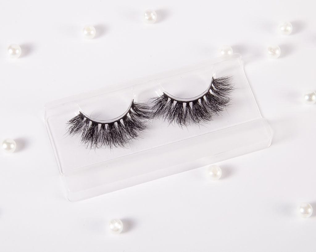 FLOR – Glamorosa Lashes